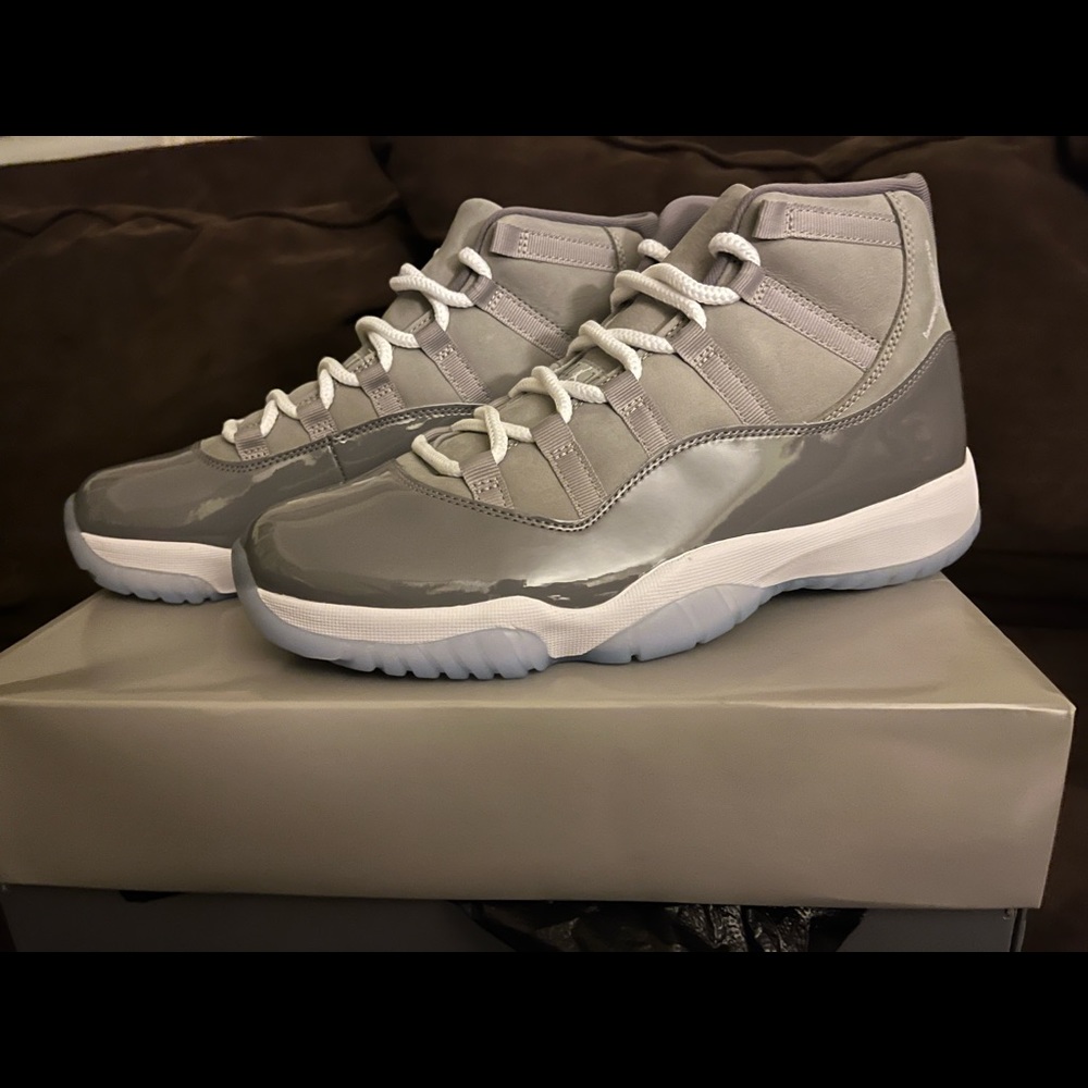 Jordan cool grey 11’s